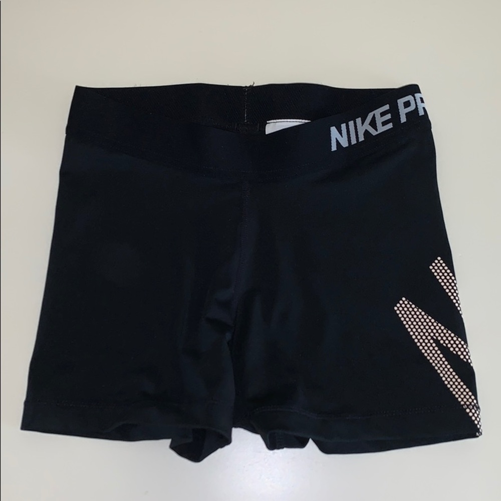 Black Nike Pros